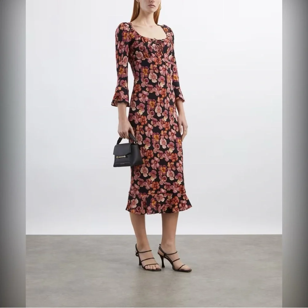 NWT Reformation Kiley Floral Print Half Sleeve Bodycon Midi Dress Size 4 Pansy - Picture 4 of 11